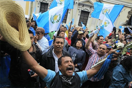 Guatemala retira la inmunidad a su presidente